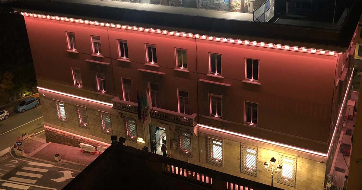 Frosinone FROSINONE – Illuminato il Palazzo comunale. Tutti al lavoro Palazzo Comunale