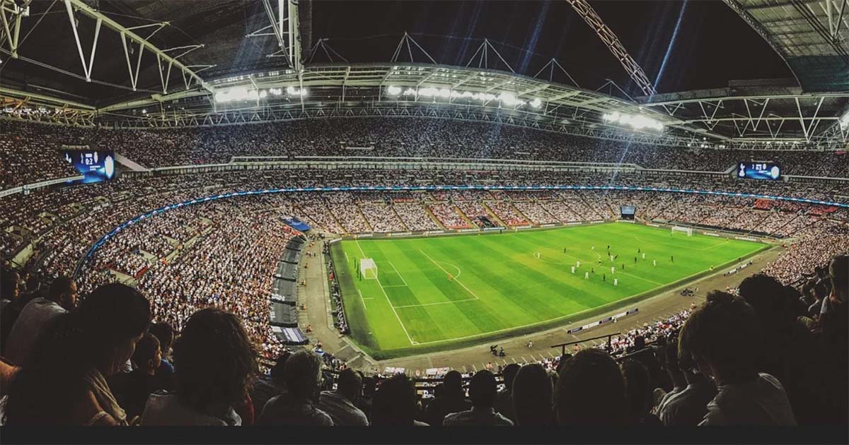 Scommesse sportive: oggi è l’online a far crescere i fatturati e le agenzie arrancano stadio