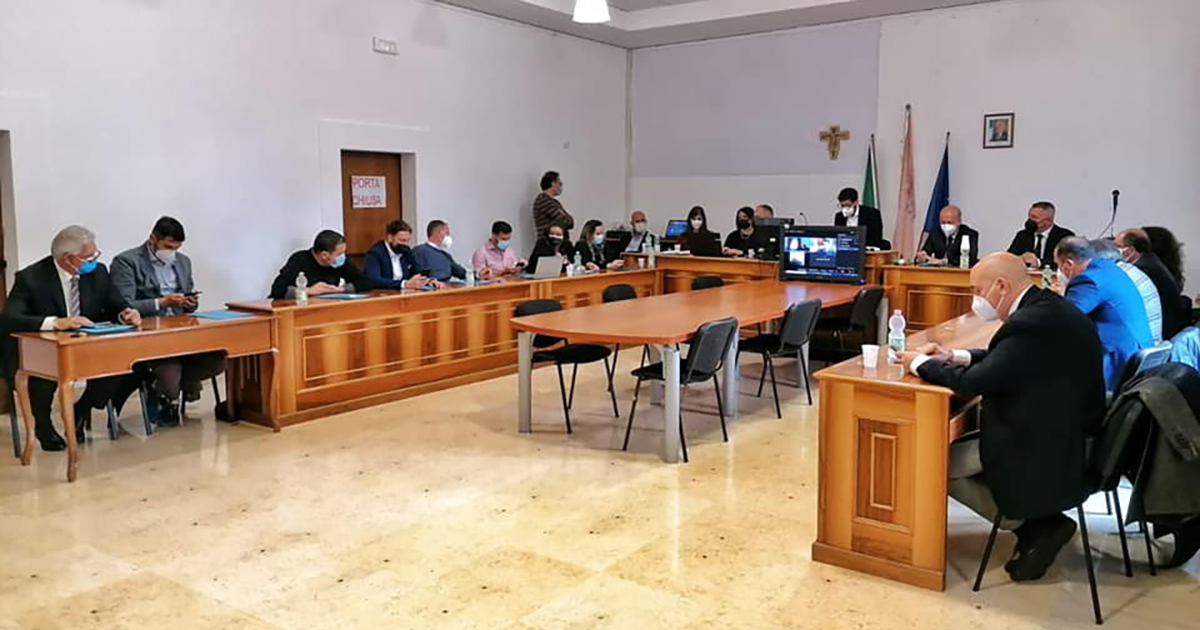 Alatri Il Comune di Alatri aiuta le famiglie in difficoltà per la spesa e le utenze domestiche Consiglio Comunale Alatri