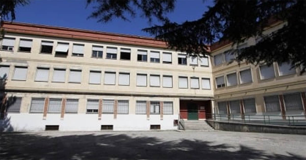 Frosinone Frosinone, sede unica per la scuola secondaria “Campo Coni”
