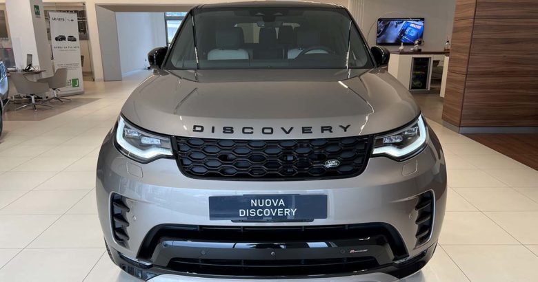 Land Rover Discovery: tua con Leasing JUMP+