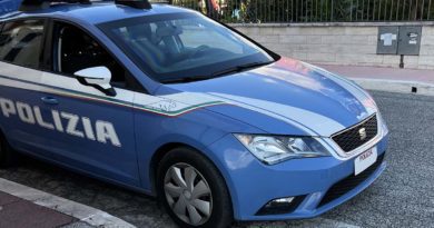Frosinone Frosinone: beccato col registratore di cassa del bar sotto la maglietta POLIZIA
