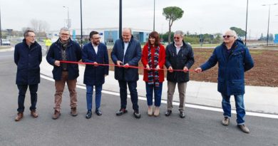Frosinone Inaugurata la rotatoria Asi 7 nella zona industriale di Frosinone Inaugurazione Rotatoria Asi copia