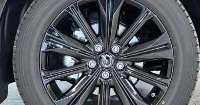 Mazda Mazda CX-5 in pronta consegna per te da Jolly Auto. Guarda le foto della vettura NUOVA MAZDA CX L CV Skyactiv G WD AT Versione Speciale HOMURA