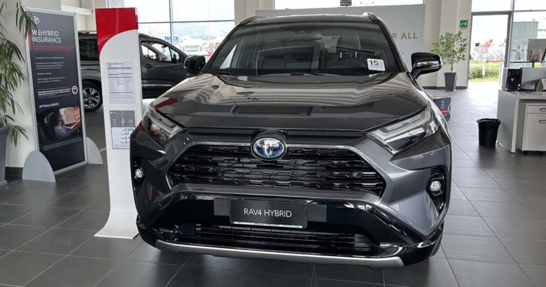Toyota Toyota RAV4: fino al 31 Dicembre 2022 tuo da 259 € al mese Toyota RAV Hybrid