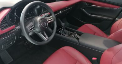 Mazda3 Mazda3: sportiva e seducente. Scoprila da Jolly Auto Mazda Hybrid