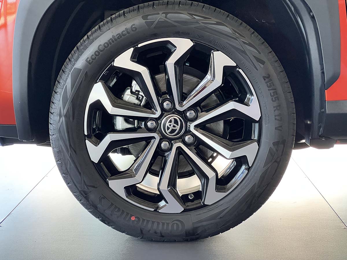 Toyota Yaris Cross Toyota Yaris Cross: tutte le ragioni per cui ha conquistato oltre 26 mila italiani Toyota Yaris Cross cerchi in lega