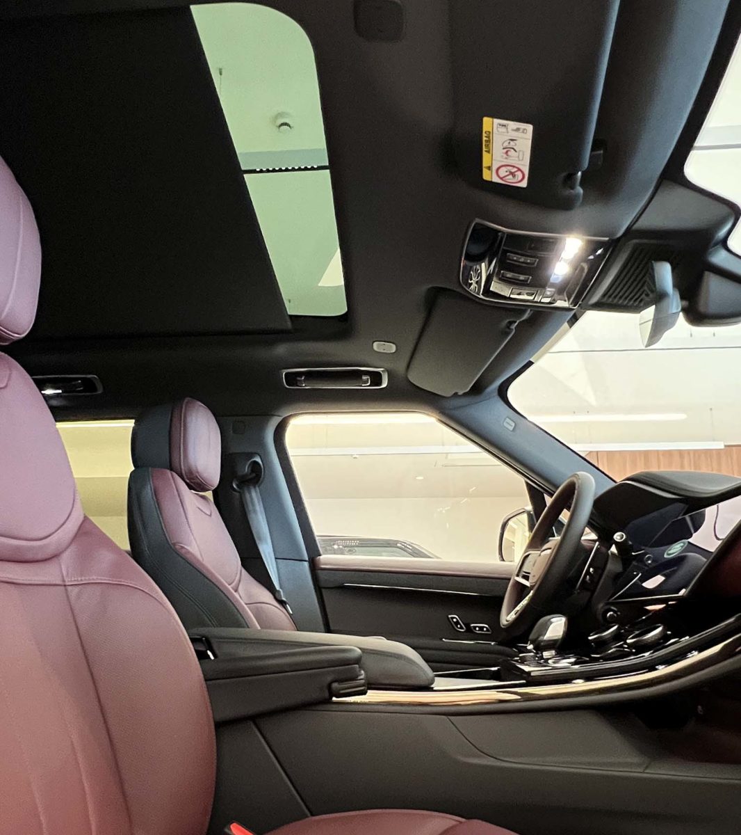 Range Rover Sport: tua con Leasing+, formula per Persone Giuridiche e Privati con o senza Partita IVA Range Rover Sport interni sedili tettino