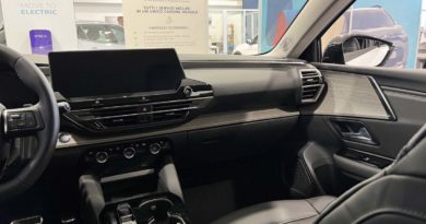 Citroën C5 X Hybrid: vieni a scoprirla da Jolly Automobili Citroen C X interno