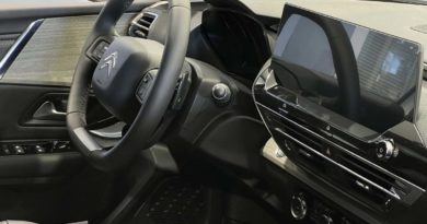 Citroën C5 X Hybrid: vieni a scoprirla da Jolly Automobili Citroen C X interno cruscotto