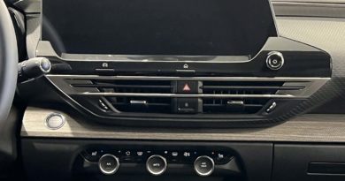Citroën C5 X Hybrid: vieni a scoprirla da Jolly Automobili Citroen C X schermo