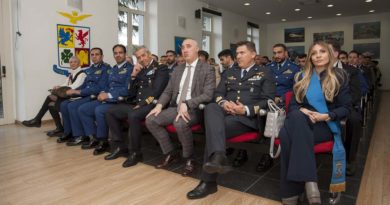 Frosinone, 72° Stormo: consegnate le aquile turrite ai frequentatori della Royal Saudi Air Force per il brevetto su ala rotante DSC scaled copia