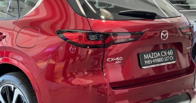 Mazda CX-60 in pronta consegna da Jolly Auto Mazda CX profilo posteriore