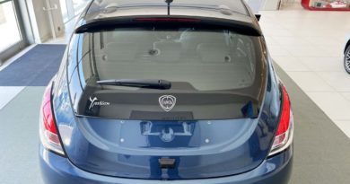 Lancia Ypsilon GPL: fino al 30 Aprile 2023 tua da 189 euro al mese Lancia Ypsilon posteriore lunotto