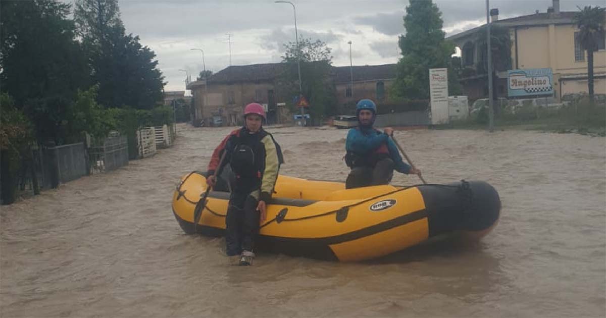 50 volontari della Protezione Civile Regione Lazio e 16 idrovore per portare soccorso a Cervia e Cesena Emilia Romagna