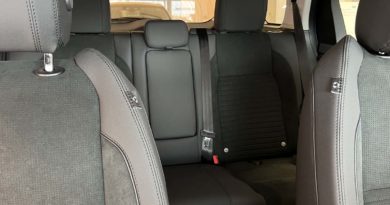 Land Rover Discovery Sport: fino al 30 Giugno 2023 tua da 590 € al mese con Leasing+ Discovery Sport interno sedili