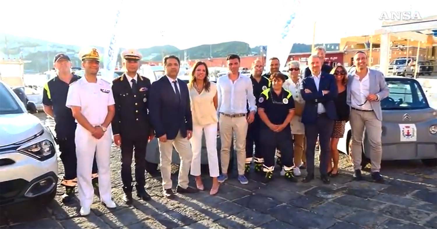 "Citroën Drive Ponza Electric": Jolly Automobili fornisce cinque vetture elettriche alla splendida isola Jolly Automobili Ponza