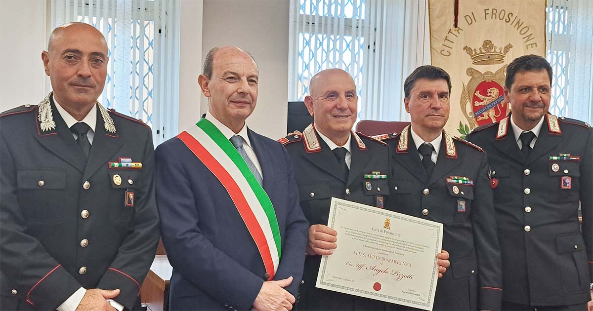 Carabinieri Frosinone: dopo 47 anni di servizio va in pensione Angelo Pizzotti, Luogotenente Carica Speciale ccfr