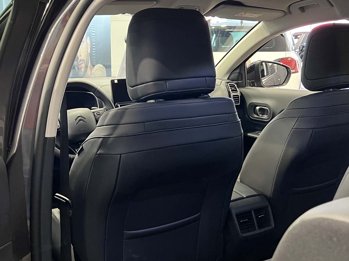 Citroën C5 Aircross km 0 in pronta consegna Citroën C Aircross interni sedili anteriori