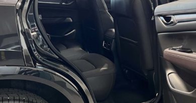 Mazda CX sportello portiera posteriore interni posteriori sedili cerchi in lega