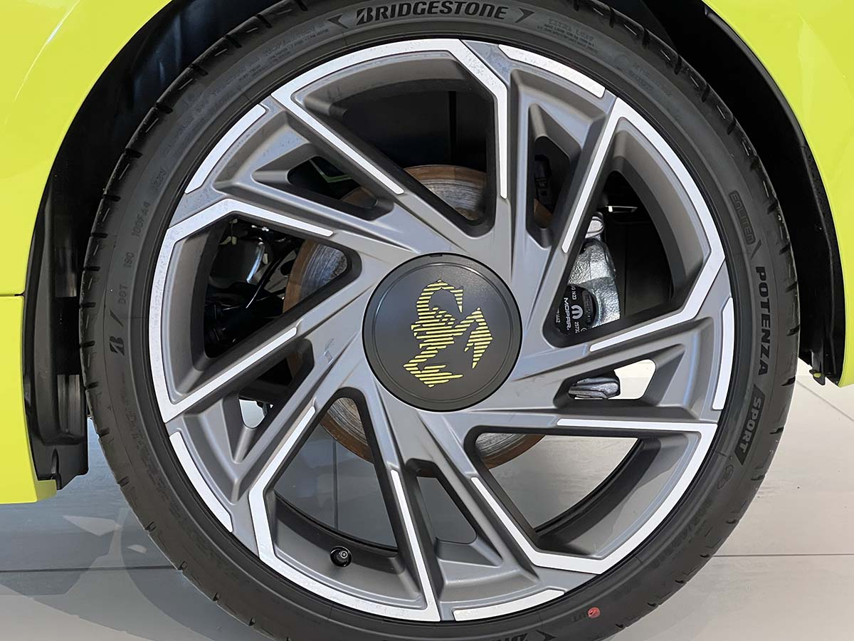 ABARTH 500E: tua con incentivi statali Abarth elettrica