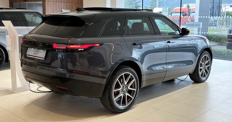 Range Rover Velar: fino al 29 febbraio 2024 tua da 550 euro al mese Range Rover Velar nuova pronta consegna