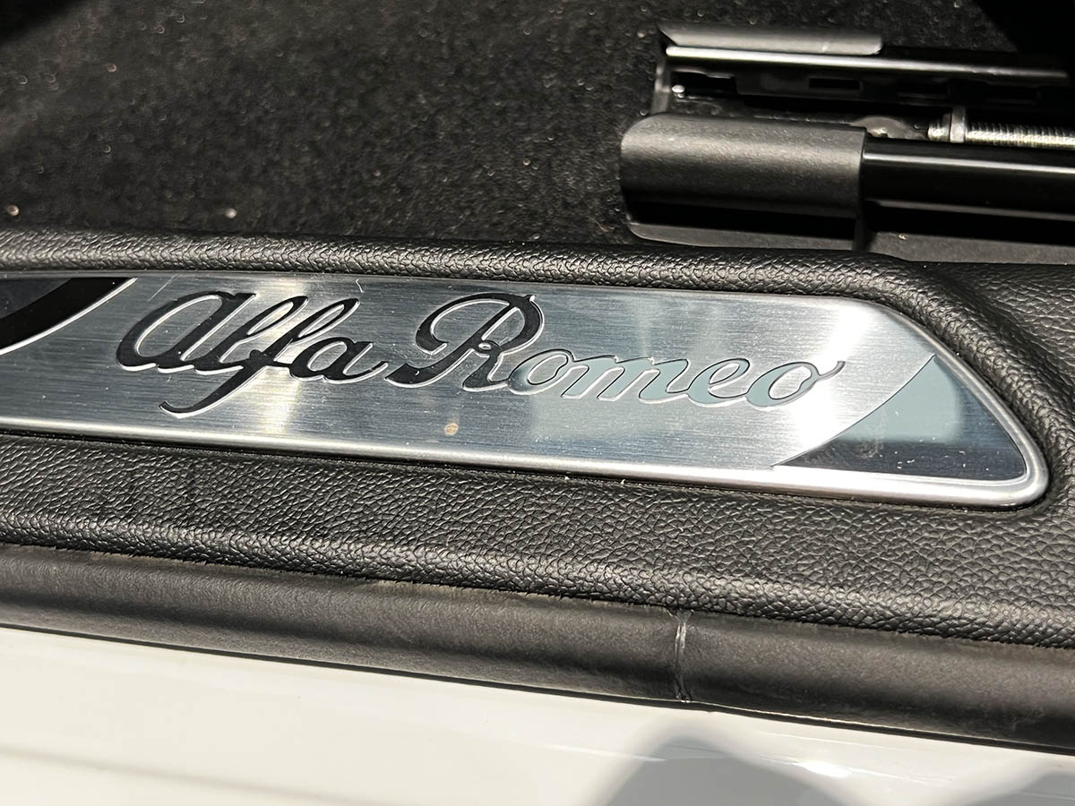 Alfa Romeo Giulia Q4 Tributo Italiano: fino al 31 marzo 2024 tua da 450 euro al mese Alfa Romeo Giulia