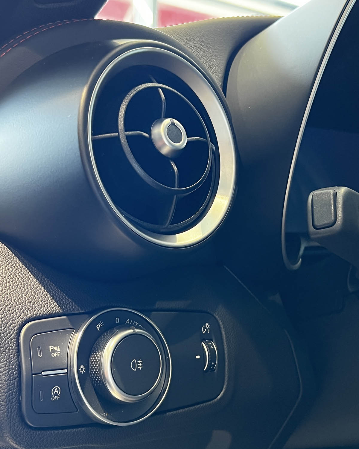 Alfa Romeo Giulia Q4 Tributo Italiano: fino al 31 marzo 2024 tua da 450 euro al mese Alfa Romeo Giulia