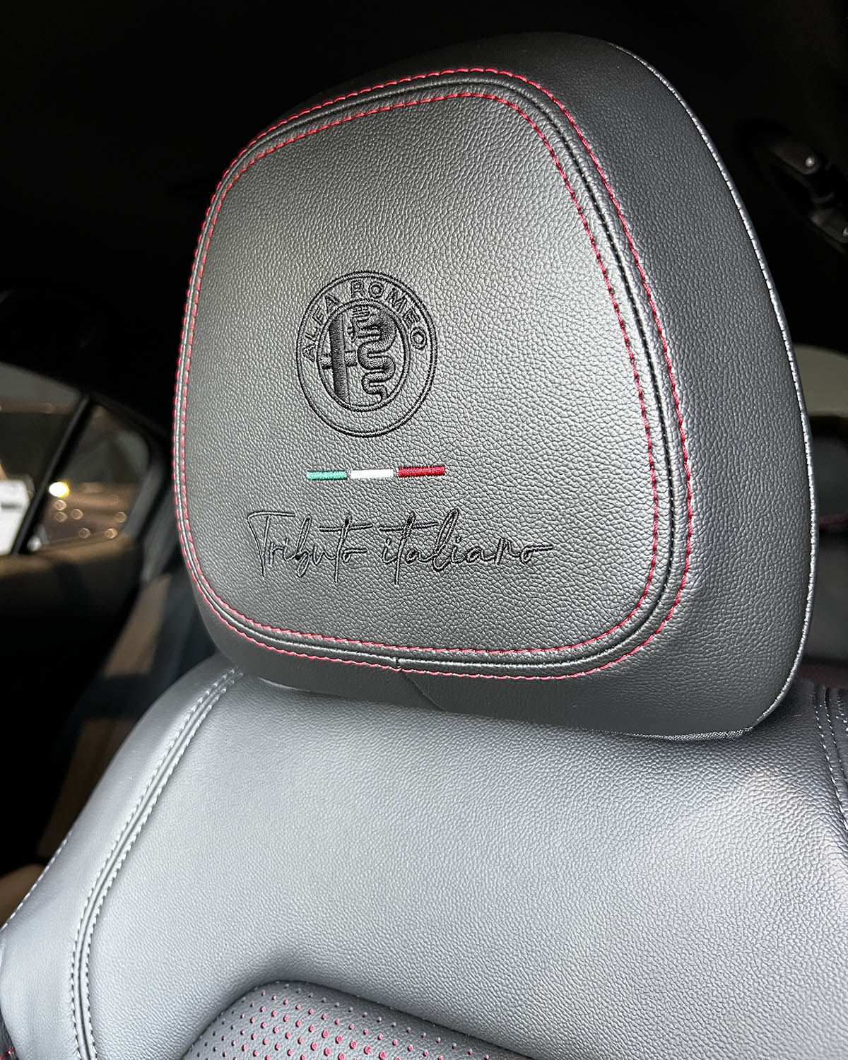 Alfa Romeo Giulia Q4 Tributo Italiano: fino al 31 marzo 2024 tua da 450 euro al mese Alfa Romeo Giulia