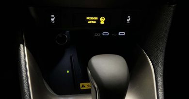 Mazda2 Hybrid 2024: due modalità di guida, un’unica missione Mazda Full Hybrid