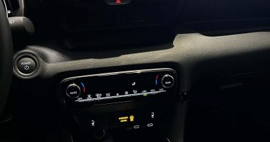 Mazda2 Hybrid 2024: due modalità di guida, un’unica missione Mazda Full Hybrid