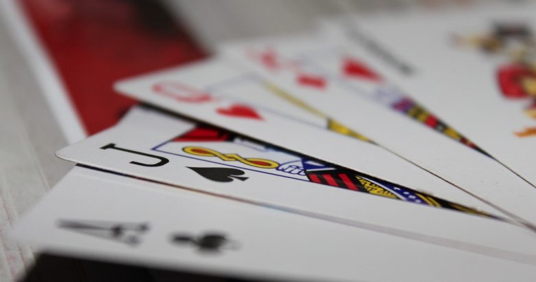 Giocatori del casinò: diversi profili psicologici e come riconoscerli cards