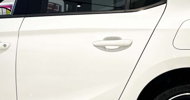Opel Corsa portiera posteriore