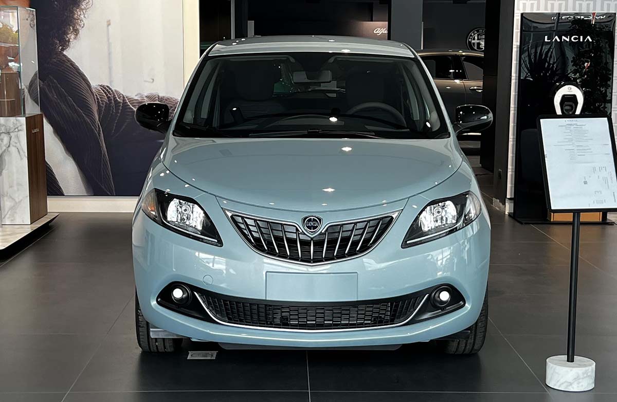 LANCIA YPSILON