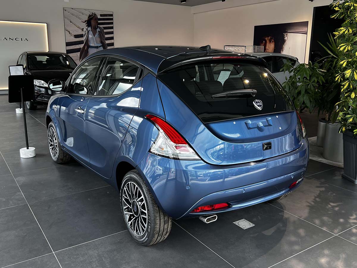LANCIA YPSILON