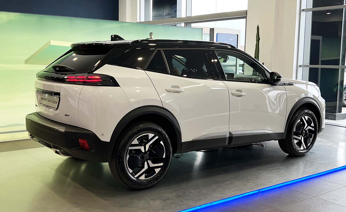 Nuovo Peugeot profilo laterale