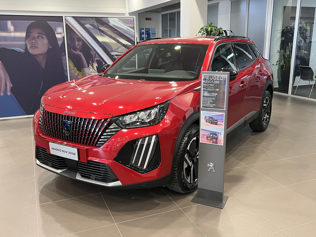 PEUGEOT
