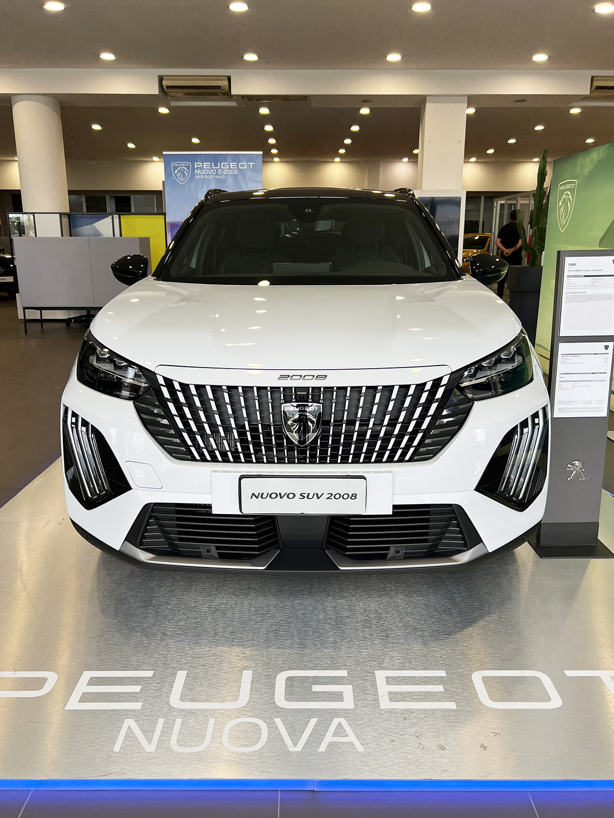 PEUGEOT