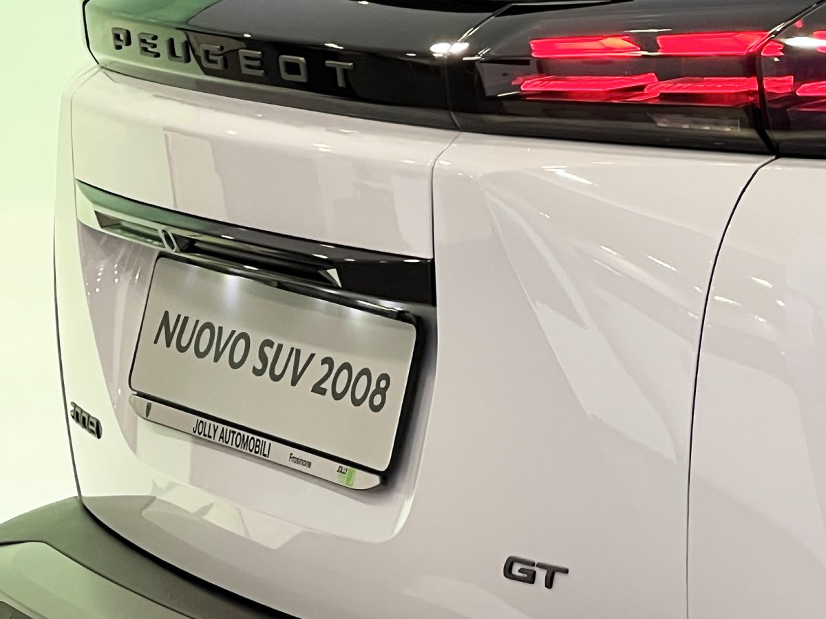 PEUGEOT