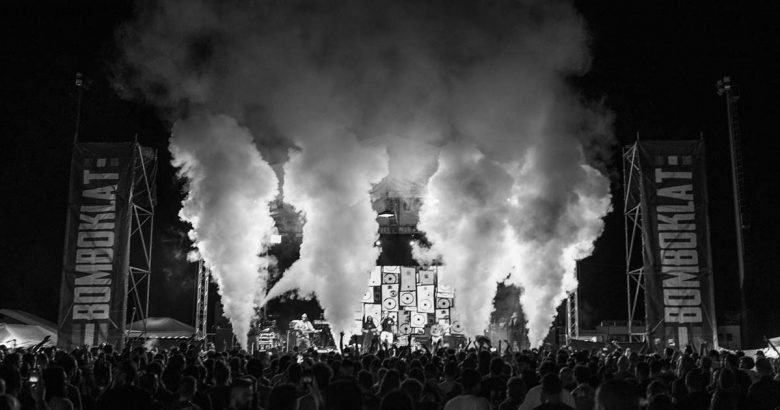 Bomboklatfoto () copia