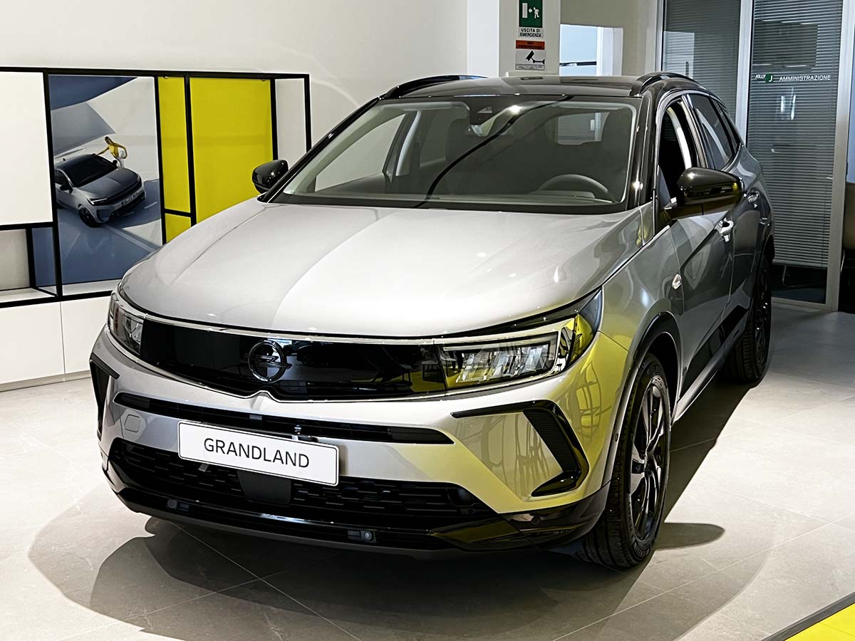 OPEL GRANDLAND
