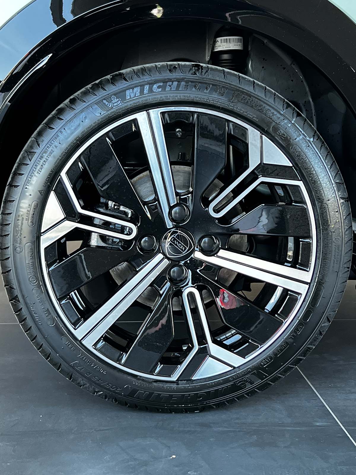 Nuova Lancia Ypsilon cerchio