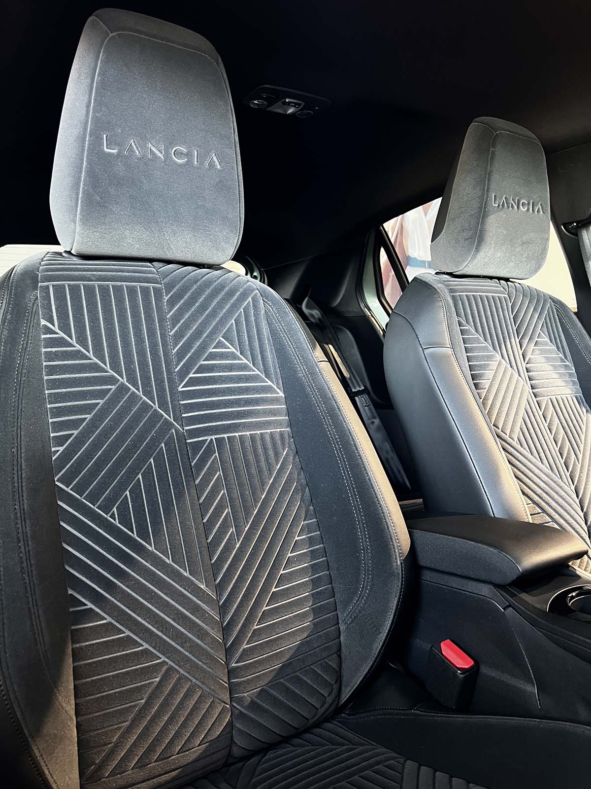 Nuova Lancia Ypsilon sedili anteriori