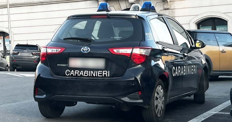 Carabinieri copertina