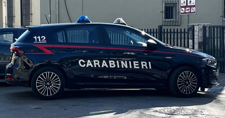 Carabinieri copertina
