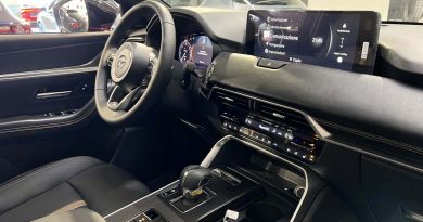 Mazda CX Homura diesel ampia vista interna anteriore