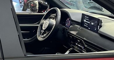 Mazda CX Homura diesel sportello anteriore
