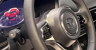 Mazda CX Homura diesel volante vista laterale