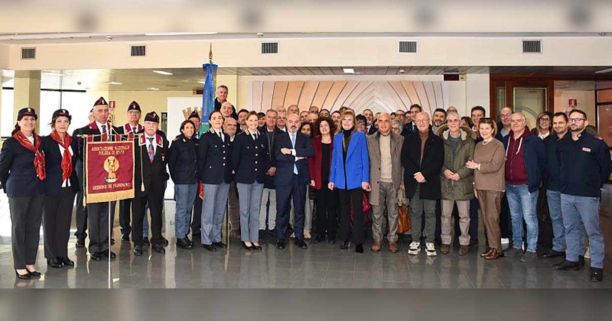 Foto di gruppo ufficiale