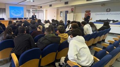 INCONTRO SCUOLE IN QUESTURA ()